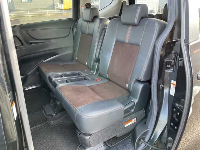 トヨタ シエンタ G クエロ 道央・札幌 2019(令1)年 2.6万km ブラックマイカ ４WD/寒冷地仕様/社外メモリーナビ/AM/FM/BT/SD/DVD/フルセグ/衝突被害軽減ブレーキ/横滑り防止装置/レーンキープアシスト/クリアランスソナー/バックカメラ/両側パワースライドドア/ハーフレザーシート/革巻きステアリング/ステアリングリモコン/プッシュスタート/スマートキー/LEDヘッドライト/オートライト/オートマチックハイビーム/フォグランプ/電動格納ミラー/ウィンカーミラー/純正フロアマット/ドアバイザー/純正ホイールキャップ付き夏タイヤ積込/185/60/R15/2019年/山5mm