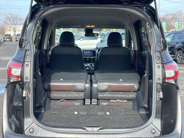 トヨタ シエンタ G クエロ 道央・札幌 2019(令1)年 2.6万km ブラックマイカ ４WD/寒冷地仕様/社外メモリーナビ/AM/FM/BT/SD/DVD/フルセグ/衝突被害軽減ブレーキ/横滑り防止装置/レーンキープアシスト/クリアランスソナー/バックカメラ/両側パワースライドドア/ハーフレザーシート/革巻きステアリング/ステアリングリモコン/プッシュスタート/スマートキー/LEDヘッドライト/オートライト/オートマチックハイビーム/フォグランプ/電動格納ミラー/ウィンカーミラー/純正フロアマット/ドアバイザー/純正ホイールキャップ付き夏タイヤ積込/185/60/R15/2019年/山5mm