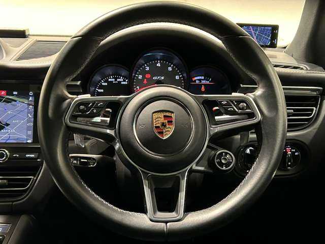 ポルシェ マカン GTS 愛知県 2021(令3)年 3.7万km キャララホワイトメタリック ブラックハーフレザーシート/シートヒーター/パノラマルーフ/アクティブエアサスペンション/スポーツクロノパッケージ/BOSEサウンド/パワステプラス/ＬＥＤヘッドライト/１８way電動アダプティブスポーツシート/スポーツエグゾースト/HDDナビ/フルセグテレビ/全周囲カメラ/ETC２．０/社外レーダー探知機/ドライブレコーダー