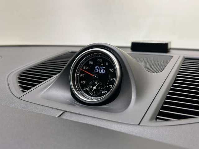 ポルシェ マカン GTS 愛知県 2021(令3)年 3.7万km キャララホワイトメタリック ブラックハーフレザーシート/シートヒーター/パノラマルーフ/アクティブエアサスペンション/スポーツクロノパッケージ/BOSEサウンド/パワステプラス/ＬＥＤヘッドライト/１８way電動アダプティブスポーツシート/スポーツエグゾースト/HDDナビ/フルセグテレビ/全周囲カメラ/ETC２．０/社外レーダー探知機/ドライブレコーダー