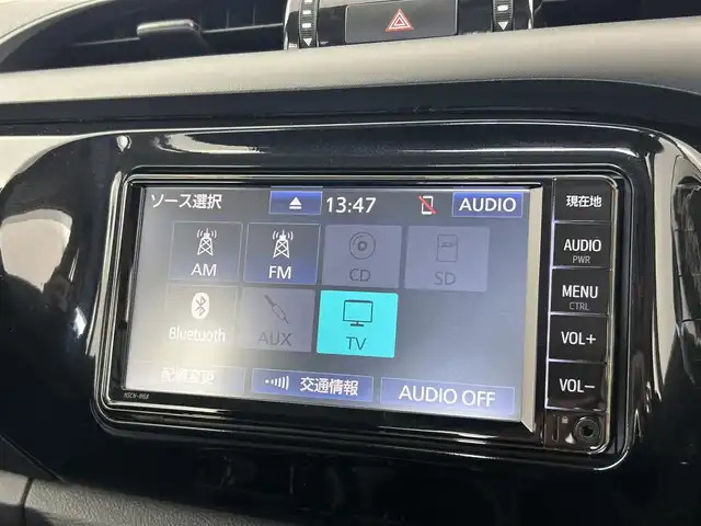 トヨタ ハイラックス X 千葉県 2019(平31)年 8.3万km シルバー