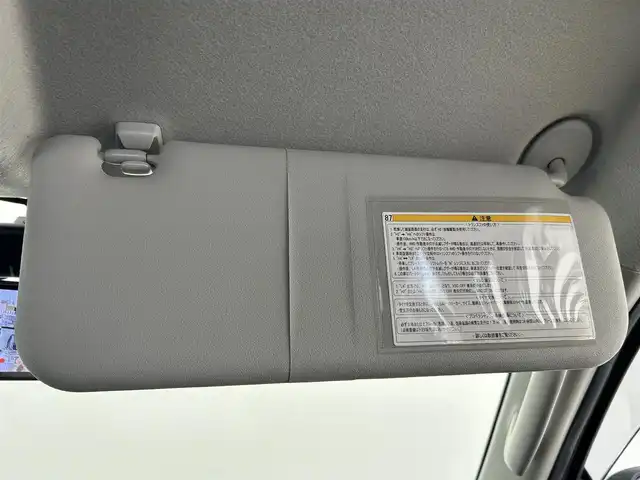 トヨタ ハイラックス X 千葉県 2019(平31)年 8.3万km シルバー