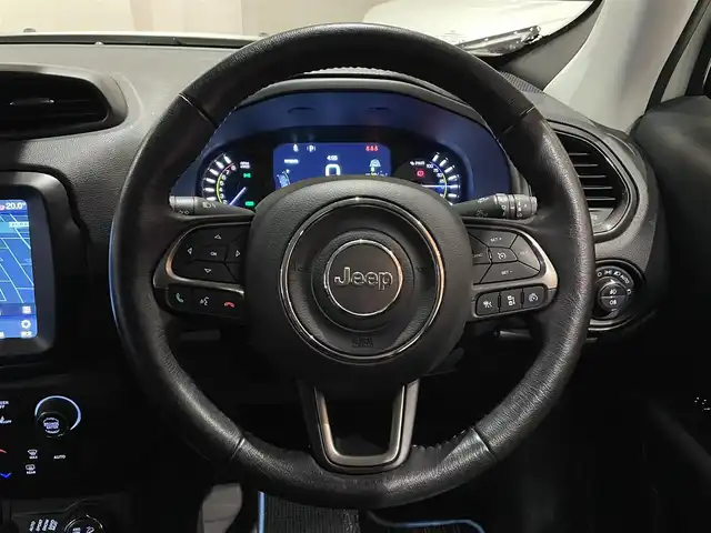 クライスラー・ジープ ジープ レネゲード リミテッド 4xe 道央・札幌 2020(令2)年 3.3万km 白 Uconnectナビ/フルセグTV/USB/Bluetooth/バックカメラ/パークセンス/ACC/レーンセンス/ブラインドスポットモニター/本革シート/シートヒーター/ステアリングヒーター/LEDヘッドライト/ドライブレコーダー/ETC