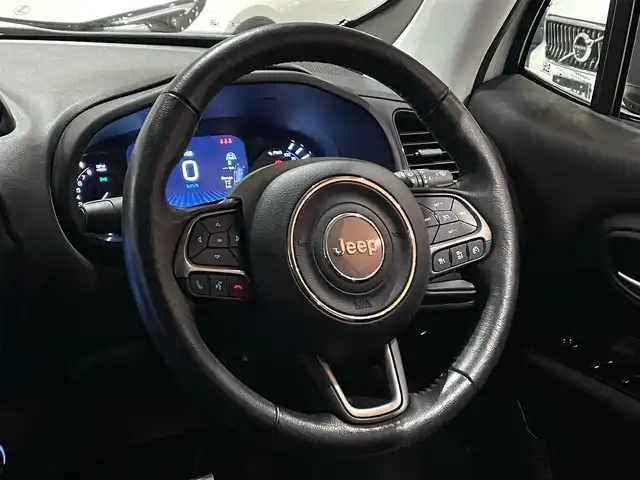 クライスラー・ジープ ジープ レネゲード リミテッド 4xe 道央・札幌 2020(令2)年 3.3万km 白 Uconnectナビ/フルセグTV/USB/Bluetooth/バックカメラ/パークセンス/ACC/レーンセンス/ブラインドスポットモニター/本革シート/シートヒーター/ステアリングヒーター/LEDヘッドライト/ドライブレコーダー/ETC