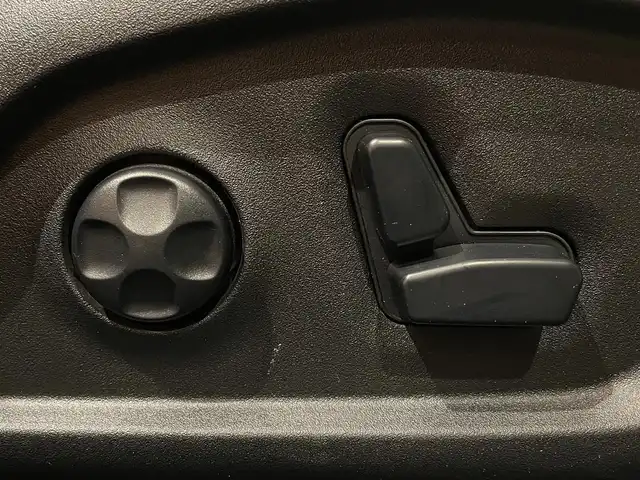 クライスラー・ジープ ジープ レネゲード リミテッド 4xe 道央・札幌 2020(令2)年 3.3万km 白 Uconnectナビ/フルセグTV/USB/Bluetooth/バックカメラ/パークセンス/ACC/レーンセンス/ブラインドスポットモニター/本革シート/シートヒーター/ステアリングヒーター/LEDヘッドライト/ドライブレコーダー/ETC