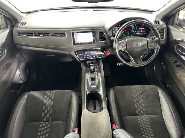 ホンダ ヴェゼル ハイブリッド RS ホンダセンシング 佐賀県 2018(平30)年 5.8万km プレミアムクリスタルレッドM 純正７型ナビ/(TV/CD/DVD/Bluetooth/SD録音/AM/FM)/衝突被害軽減システム/バックカメラ/コーナーセンサー/レーンキープアシスト/車線逸脱警報/レーダークルーズコントロール/パドルシフト/ハーフレザーシート/前席シートヒーター/純正アルミホイール/ＬＥＤヘッドライト/オートライト/フォグライト/純正フロアマット/ルーフレール/ドライブレコーダー/ビルトインETC/ドアバイザー/ステアリングリモコン/スマートキー/プッシュスタート/標識検知機能/横滑り防止装置/盗難防止装置