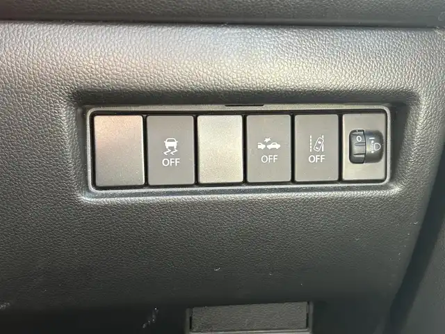 スズキ スイフト XG LTD 広島県 2020(令2)年 9.6万km ピュアホワイトP 禁煙車/純正メーカーナビ/(BT/DVD/CD)/フルセグテレビ/クルーズコントロール/レーンキープアシスト/プリクラッシュ/アイドリングストップ/プッシュスタート/シートヒーター(D)/オートライト/オートマチックハイビーム/ETC/純正フロアマット