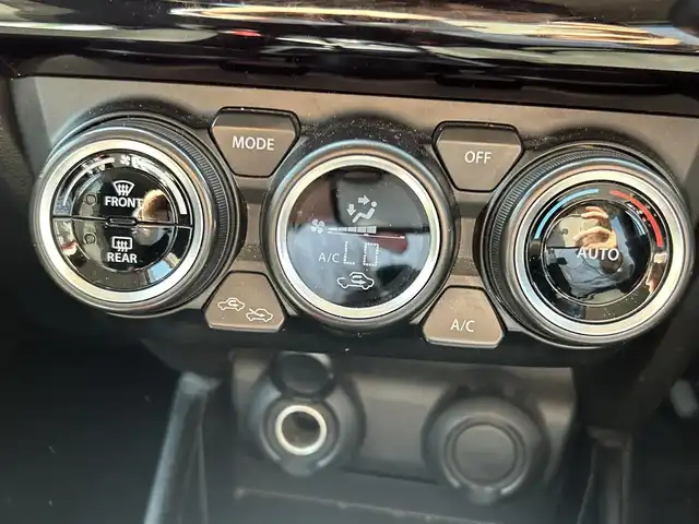 スズキ スイフト XG LTD 広島県 2020(令2)年 9.6万km ピュアホワイトP 禁煙車/純正メーカーナビ/(BT/DVD/CD)/フルセグテレビ/クルーズコントロール/レーンキープアシスト/プリクラッシュ/アイドリングストップ/プッシュスタート/シートヒーター(D)/オートライト/オートマチックハイビーム/ETC/純正フロアマット