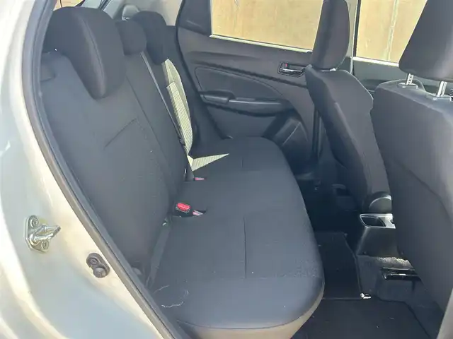 スズキ スイフト XG LTD 広島県 2020(令2)年 9.6万km ピュアホワイトP 禁煙車/純正メーカーナビ/(BT/DVD/CD)/フルセグテレビ/クルーズコントロール/レーンキープアシスト/プリクラッシュ/アイドリングストップ/プッシュスタート/シートヒーター(D)/オートライト/オートマチックハイビーム/ETC/純正フロアマット