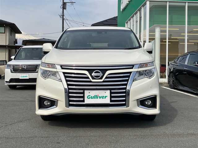 日産 エルグランド 250ハイウェイスターS 愛知県 2019(平31)年 6.3万km ブリリアントホワイトパール メーカーオプションナビ/Rエンターテイメントモニター/アラウンドビュー/ツインサンルーフ/ハーフレザー/両側パワースライドドア/ハーフレザーシート/ビルトインETC/ドライブレコーダー/レーンキープアシスト/Bluetooth
