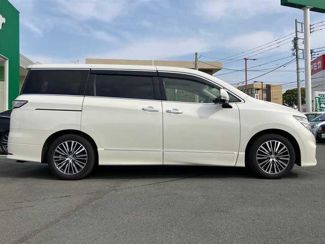 日産 エルグランド 250ハイウェイスターS 愛知県 2019(平31)年 6.3万km ブリリアントホワイトパール メーカーオプションナビ/Rエンターテイメントモニター/アラウンドビュー/ツインサンルーフ/ハーフレザー/両側パワースライドドア/ハーフレザーシート/ビルトインETC/ドライブレコーダー/レーンキープアシスト/Bluetooth