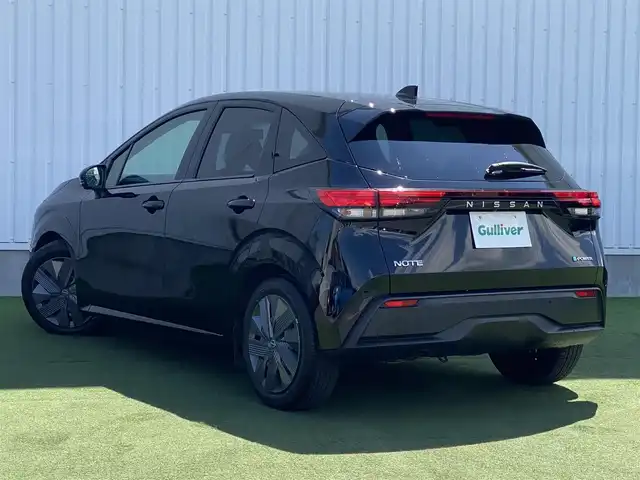 日産 ノート X 香川県 2023(令5)年 3.6万km スーパーブラック 登録時走行距離 35672km/メーカーナビ/→AM/FM/フルセグTV/Bluetooth/アラウンドビューモニター/ビルトインETC2，0/プロパイロット/デジタルインナーミラー/HDMI入力/置くだけ充電/ブラインドスポットモニター/オートライト/オートハイビーム/プッシュスタート/スマートキー/スペアキー