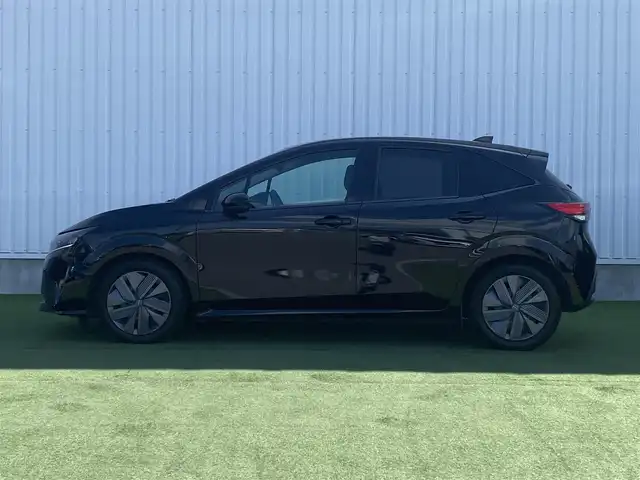 日産 ノート X 香川県 2023(令5)年 3.6万km スーパーブラック 登録時走行距離 35672km/メーカーナビ/→AM/FM/フルセグTV/Bluetooth/アラウンドビューモニター/ビルトインETC2，0/プロパイロット/デジタルインナーミラー/HDMI入力/置くだけ充電/ブラインドスポットモニター/オートライト/オートハイビーム/プッシュスタート/スマートキー/スペアキー
