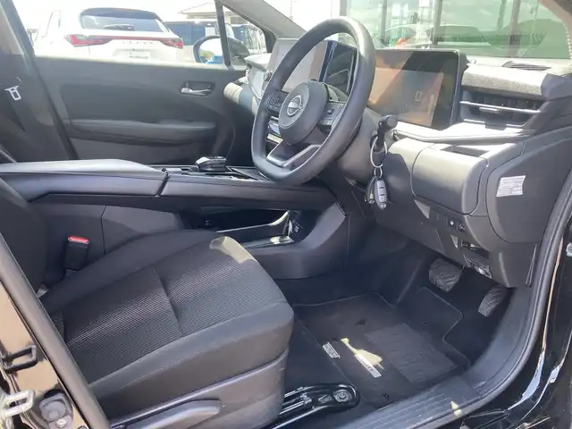 日産 ノート X 香川県 2023(令5)年 3.6万km スーパーブラック 登録時走行距離 35672km/メーカーナビ/→AM/FM/フルセグTV/Bluetooth/アラウンドビューモニター/ビルトインETC2，0/プロパイロット/デジタルインナーミラー/HDMI入力/置くだけ充電/ブラインドスポットモニター/オートライト/オートハイビーム/プッシュスタート/スマートキー/スペアキー