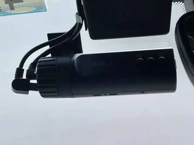 アウディ Ａ１ SB 35TFSI Sライン 東京都 2019(令1)年 3.6万km 白 バーチャルコックピット /Sラインパッケージ/コントラストルーフ/ミサノレッド /AW19インチOP /コンビニエンスパッケージ/・リヤビューカメラ/・アドンバストキー/アシスタンスパッケージ /・ACC/・ハイビームアシスト/・レーンアシスト/・アウディセンスベーシック/ブラックエンブレエム（フォーリングス） /ワイヤレスチャージング /TV 　/Apple car play
