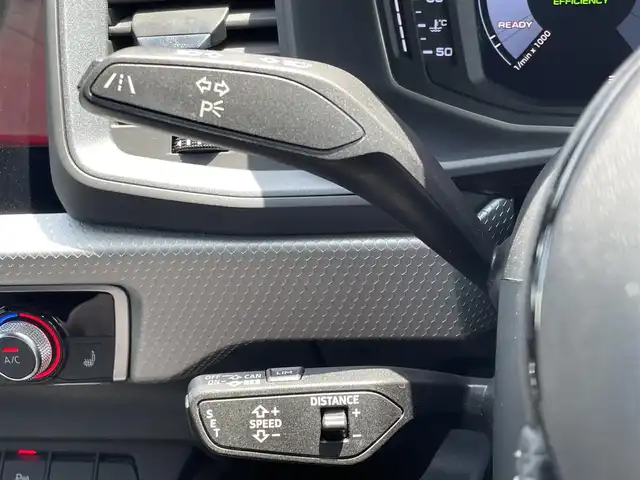 アウディ Ａ１ SB 35TFSI Sライン 東京都 2019(令1)年 3.6万km 白 バーチャルコックピット /Sラインパッケージ/コントラストルーフ/ミサノレッド /AW19インチOP /コンビニエンスパッケージ/・リヤビューカメラ/・アドンバストキー/アシスタンスパッケージ /・ACC/・ハイビームアシスト/・レーンアシスト/・アウディセンスベーシック/ブラックエンブレエム（フォーリングス） /ワイヤレスチャージング /TV 　/Apple car play
