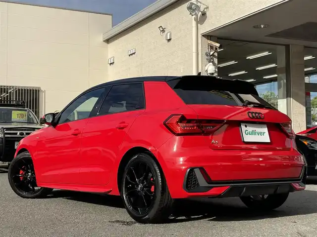 アウディ Ａ１ SB 35TFSI Sライン 和歌山県 2019(令1)年 3.6万km ミサノレッドパールエフェクト バーチャルコックピット /Sラインパッケージ/コントラストルーフ/ミサノレッド /AW19インチOP /コンビニエンスパッケージ/・リヤビューカメラ/・アドンバストキー/アシスタンスパッケージ /・ACC/・ハイビームアシスト/・レーンアシスト/・アウディセンスベーシック/ブラックエンブレエム（フォーリングス） /ワイヤレスチャージング /TV 　/Apple car play