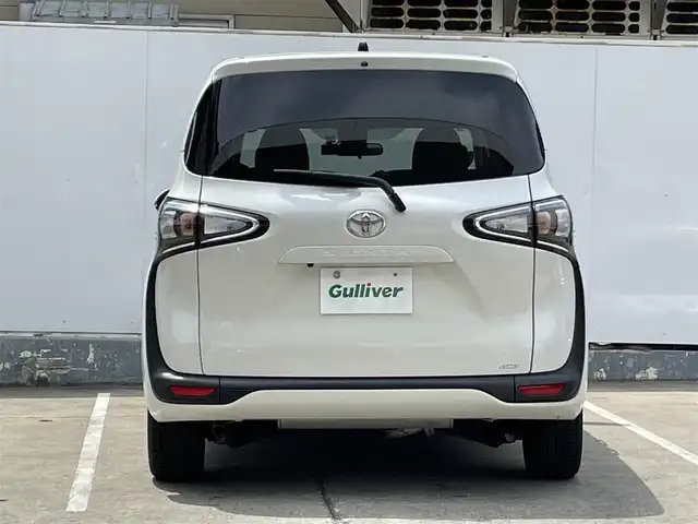トヨタ シエンタ G 青森県 2022(令4)年 3.1万km ホワイトパールクリスタルシャイン 4WD/寒冷地仕様/ワンオーナー/トヨタセーフティセンス/・プリクラッシュ/・レーンキープアシスト/・ロードサインアシスト/・レーントレーシングアシスト/・オートハイビーム/社外フルセグナビTV/社外メモリナビ/CD/DVD/BT/USB/両側パワースライドドア/社外ドライブレコーダー/横滑り防止装置/スタッドレスタイヤ積み込み/プッシュスタート/ステアリングスイッチ/バニティミラー/保証書/取扱説明書