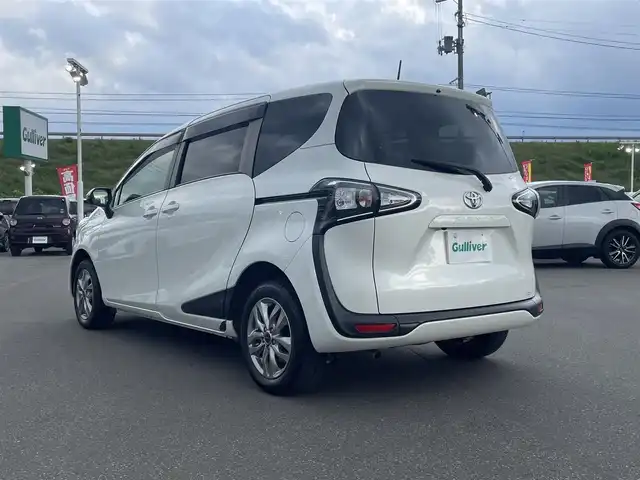 トヨタ シエンタ G 青森県 2022(令4)年 3.1万km ホワイトパールクリスタルシャイン ・4WD/・寒冷地仕様/・トヨタセーフティセンス/・プリクラッシュ/・レーンキープアシスト/・ロードサインアシスト/・レーントレーシングアシスト/・オートハイビーム/・社外メモリナビ/・フルセグTV/・バックカメラ/・CD/DVD/BT/USB/・両側パワースライドドア/・社外ドライブレコーダー/・横滑り防止装置/・スタッドレスタイヤ積み込み/・プッシュスタート/・ステアリングスイッチ/・バニティミラー/・ワイパーデアイサー/・保証書/・取扱説明書