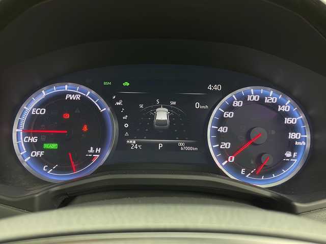 トヨタ クラウン ハイブリッド RS アドバンス 千葉県 2018(平30)年 6.7万km ホワイトパールクリスタルシャイン トヨタセーフティセンス/・プリクラッシュセーフティ/・レーンディパーチャーアラート/・ブラインドスポットモニター/・ロードサインアシスト/・クリアランスソナー/ナビ付ディスプレイオーディオ/CD BT AUX USB フルセグ/バックカメラ/レーダークルーズコントロール/LEDオートライト/ハーフレザーシート/メモリ付きパワーシート/シートヒーター/ステアリングヒーター/純正18インチアルミホイール/パーキングスイッチ/ブレーキホールド/パドルシフト/プッシュスタート/スマートキー/ビルトインETC2.0