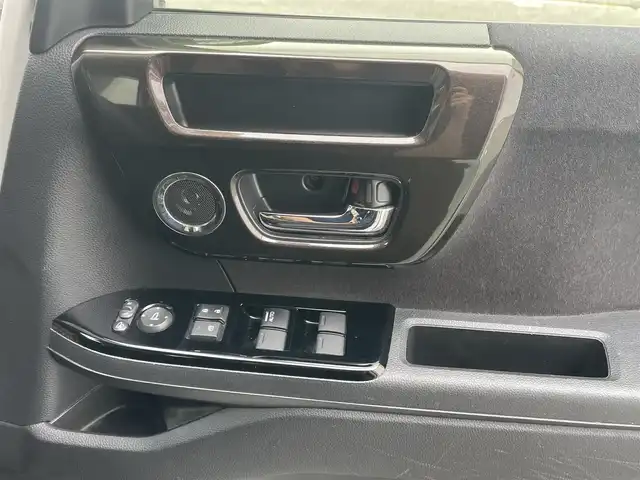 ホンダ Ｎ ＢＯＸ カスタム G EX ホンダセンシング 千葉県 2018(平30)年 10.3万km プラチナホワイトパール (株)IDOMが運営する【じしゃロン八千代店】の自社ローン対象車両になります。こちらは現金またはオートローンご利用時の価格です。自社ローンご希望の方は別途その旨お申付け下さい/純正ナビ（CD・DVD・BT接続可）/フルセグテレビ/バックカメラ/両側パワースライドドア/純正AW/ETC