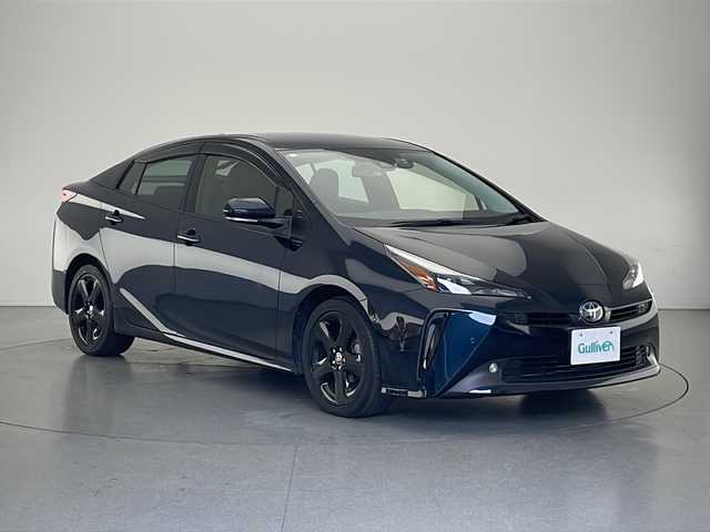 トヨタ プリウス A ツーリングセレ ブラックED 長野県 2022(令4)年 5万km ブラッキッシュアゲハガラスフレーク ４WD/パーキングアシスト/パノラミックビューモニター/ヘッドアップディスプレイ/トヨタセーフティセンス/プリクラッシュセーフティ/レーダークルーズコントロール/レーントレーシングアシスト/ロードサインアシスト/オートマチックハイビーム/AC100V1500Wアクセサリーコンセント/運転席パワーシート/前席シートヒーター/純正ナビ/（フルセグ/USB/Bluetooth/AppleCarPlay/AndroidAuto/ミラキャスト）/ドライブレコーダー/ETC2.0/LEDヘッドライト/２色切り替え式LEDフォグランプ/純正アルミホイール