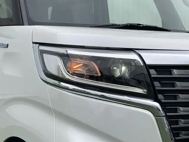 スズキ スペーシア カスタム HYBRID XS 香川県 2020(令2)年 3.1万km ピュアホワイトP 登録時走行距離：30840km/エクリプスナビ/　CD DVD BT フルセグTV/バックカメラ/両側パワースライドドア/衝突被害軽減装置/レーンキープアシスト/クリアランスソナー/LEDヘッドライト/オートライト/フォグランプ/横滑り防止装置/アイドリングストップ/ETC/ハーフレザーシート/シートヒーター/サーキュレーター/ロールサンシェード/ISOFIX/プッシュスタート/スマートキー