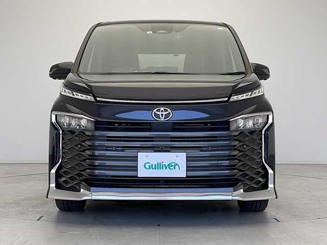 トヨタ ヴォクシー S－G 愛知県 2022(令4)年 3.3万km グリッターブラックガラスフレーク 快適利便パッケージ/アドバンストパーク/純正10.5型ディスプレイオーディオ（ナビあり）/フリップダウンモニター/全方位カメラ/レーダークルーズコントロール/両側電動スライドドア/シートヒーター/フルセグ/CD/DVD/Bluetooth/バックカメラ/コーナーセンサー/純正アルミホイール/ＥＴＣ２．０/LEDヘッドライト/オートマチックハイビーム/前後ドライブレコーダー/ステアリングスイッチ/スマートキー/プッシュスタート