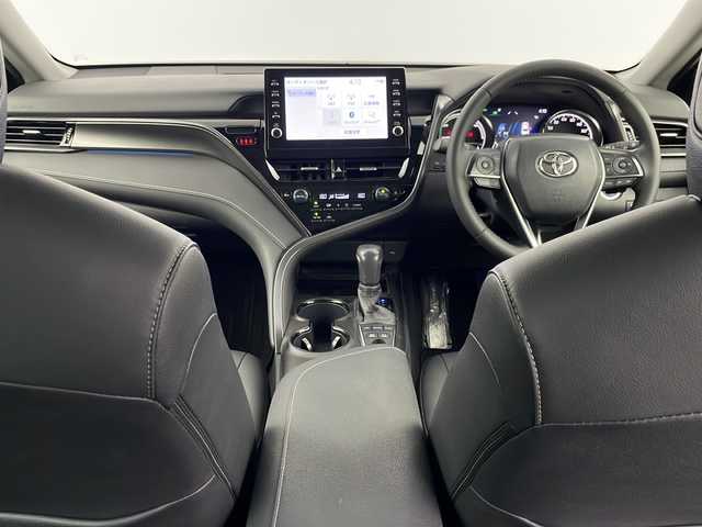 トヨタ カムリ WS 埼玉県 2023(令5)年 2.2万km アティチュードブラックマイカ 純正オーディオディスプレイ（ナビ機能なし）/バックカメラ/追従式クルーズコントロール/BSM/前後ドライブレコーダー/パワーシート/ビルトインETC/純正アルミホイール/パドルシフト/オートマティックハイビーム/衝突軽減システム/レーンキープアシスト/前後コーナーセンサー/純正フロアマット/ハーフレザーシート/ブレードホールド