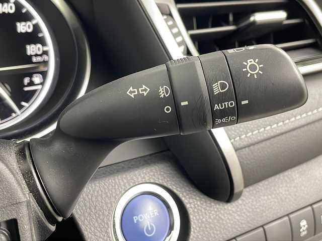 トヨタ カムリ WS 埼玉県 2023(令5)年 2.2万km アティチュードブラックマイカ 純正オーディオディスプレイ（ナビ機能なし）/バックカメラ/追従式クルーズコントロール/BSM/前後ドライブレコーダー/パワーシート/ビルトインETC/純正アルミホイール/パドルシフト/オートマティックハイビーム/衝突軽減システム/レーンキープアシスト/前後コーナーセンサー/純正フロアマット/ハーフレザーシート/ブレードホールド