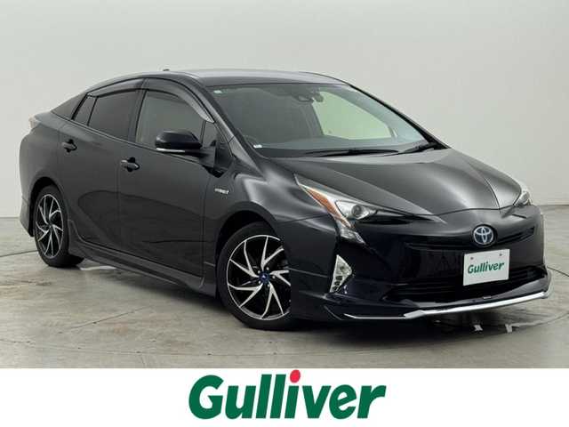 トヨタ プリウス S ツーリングセレクション 福岡県 2018(平30)年 8.8万km アティチュードブラックマイカ モデリスタエアロ、１７インチＡＷ　/純正９型ナビ　/ビルトインＥＴＣ　/前方ドライブレコーダー　/コーナーセンサー　/衝突軽減ブレーキ　/レーンキープ　/オートマチックハイビーム　/シートヒーター　/ＬＥＤヘッドライト