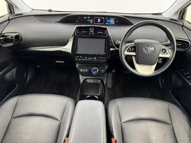 トヨタ プリウス S ツーリングセレクション 福岡県 2018(平30)年 8.8万km アティチュードブラックマイカ モデリスタエアロ、１７インチＡＷ　/純正９型ナビ　/ビルトインＥＴＣ　/前方ドライブレコーダー　/コーナーセンサー　/衝突軽減ブレーキ　/レーンキープ　/オートマチックハイビーム　/シートヒーター　/ＬＥＤヘッドライト