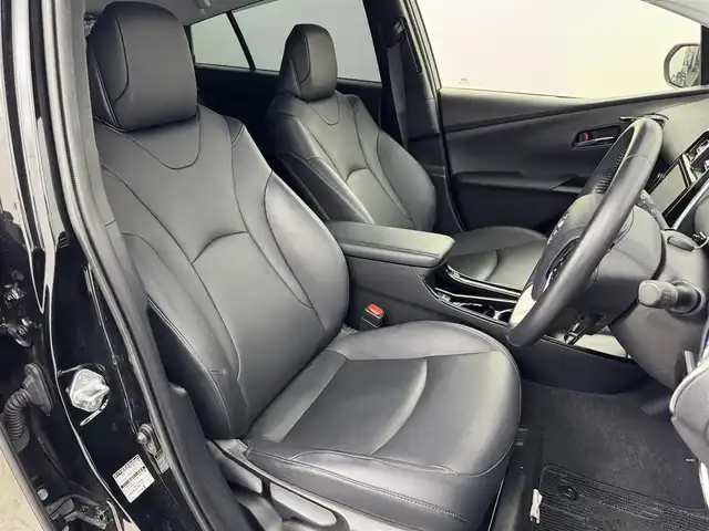 トヨタ プリウス S ツーリングセレクション 福岡県 2018(平30)年 8.8万km アティチュードブラックマイカ モデリスタエアロ、１７インチＡＷ　/純正９型ナビ　/ビルトインＥＴＣ　/前方ドライブレコーダー　/コーナーセンサー　/衝突軽減ブレーキ　/レーンキープ　/オートマチックハイビーム　/シートヒーター　/ＬＥＤヘッドライト