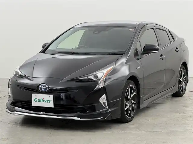 トヨタ プリウス S ツーリングセレクション 福岡県 2018(平30)年 8.8万km アティチュードブラックマイカ モデリスタエアロ、１７インチＡＷ　/純正９型ナビ　/ビルトインＥＴＣ　/前方ドライブレコーダー　/コーナーセンサー　/衝突軽減ブレーキ　/レーンキープ　/オートマチックハイビーム　/シートヒーター　/ＬＥＤヘッドライト