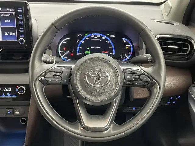 トヨタ ヤリスクロス ハイブリッド Z 埼玉県 2022(令4)年 4.5万km ブラックマイカ/ホワイトパールクリスタルシャイン 2トーン モデリスタエアロ　純正８インチディスプレイオーディオ　パノラミックビューモニター　セーフティセンス　レーダークルーズコントロール　ビルトインＥＴＣ　シートヒーター　オートハイビーム　ＬＥＤヘッドライト