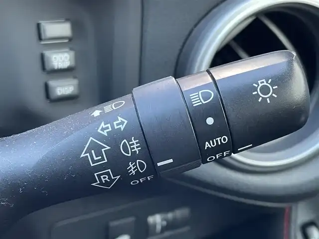 トヨタ ８６ GT リミテッド 群馬県 2012(平24)年 7.2万km サテンホワイトパール 6速MT/モデリスタエアロ/純正ナビ(NSCD-W61)/CD・DVD・SD/Bluetooth・ワンセグTV/バックカメラ/ETC/前席シートヒーター/横滑り防止装置/オートライト/純正アルミホイール/純正フロアマット/後期テールランプ/プッシュスタート/スマートキー