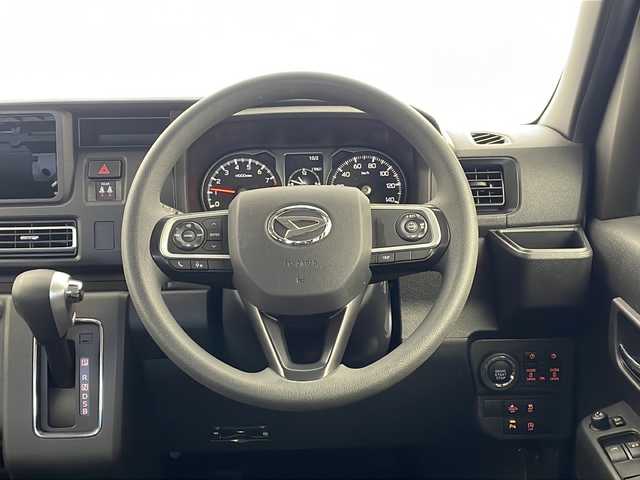ダイハツ アトレー バン RS 栃木県 2024(令6)年 1.4万km レーザーブルークリスタルシャイン ターボ/スマートアシスト/・衝突回避支援ブレーキ/・車線逸脱抑制/・車線逸脱警報/・誤発進抑制制御/・先行車発進お知らせ/・前後コーナーセンサー/・標識認識/・アダプティブドライビングビーム/・全車速追従機能アダプティクルーズコントロール/両側パワースライドドア/ビルトインETC/オーディオ/オートエアコン/アイドリングストップ/USB給電/LEDヘッドライト/LEDフォグランプ/ドアバイザー/純正フロアマット/シートカバー(D/N席)/スマートキー×2本/プッシュスタート/取扱説明書