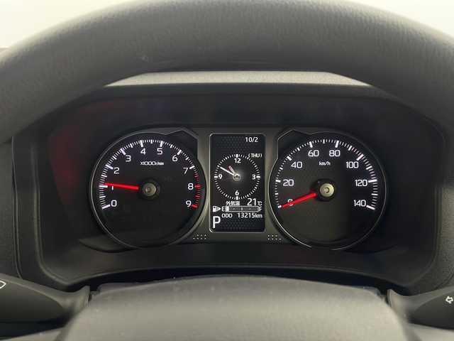 ダイハツ アトレー バン RS 栃木県 2024(令6)年 1.4万km レーザーブルークリスタルシャイン ターボ/スマートアシスト/・衝突回避支援ブレーキ/・車線逸脱抑制/・車線逸脱警報/・誤発進抑制制御/・先行車発進お知らせ/・前後コーナーセンサー/・標識認識/・アダプティブドライビングビーム/・全車速追従機能アダプティクルーズコントロール/両側パワースライドドア/ビルトインETC/オーディオ/オートエアコン/アイドリングストップ/USB給電/LEDヘッドライト/LEDフォグランプ/ドアバイザー/純正フロアマット/シートカバー(D/N席)/スマートキー×2本/プッシュスタート/取扱説明書