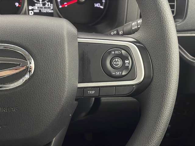 ダイハツ アトレー バン RS 栃木県 2024(令6)年 1.4万km レーザーブルークリスタルシャイン ターボ/スマートアシスト/・衝突回避支援ブレーキ/・車線逸脱抑制/・車線逸脱警報/・誤発進抑制制御/・先行車発進お知らせ/・前後コーナーセンサー/・標識認識/・アダプティブドライビングビーム/・全車速追従機能アダプティクルーズコントロール/両側パワースライドドア/ビルトインETC/オーディオ/オートエアコン/アイドリングストップ/USB給電/LEDヘッドライト/LEDフォグランプ/ドアバイザー/純正フロアマット/シートカバー(D/N席)/スマートキー×2本/プッシュスタート/取扱説明書