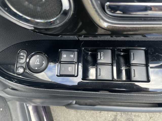 ホンダ Ｎ ＢＯＸ 宮城県 2018(平30)年 9.4万km プレミアムベルベットパープル・パール (株)IDOMが運営する【じしゃロン仙台店】の自社ローン専用車両になりますこちらは現金またはオートローンご利用時の価格です。自社ローンご希望の方は別途その旨お申付け下さい/バックカメラ/Bluetooth/フルセグTV走行中視聴可/ETC/スペアキー/LEDヘッドライト