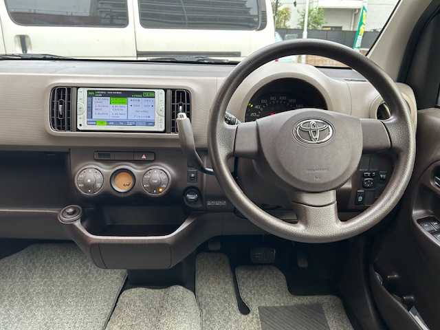トヨタ パッソ X Gパッケージ 東京都 2014(平26)年 6万km ダークレッドマイカ 純正ナビ/Bluetooth/ワンセグ/バックカメラ/アイドリングストップ/ベンチシート/オートエアコン/ETC/純正フロアマット/ドアバイザー/ワンオーナー/取扱説明書/記録簿