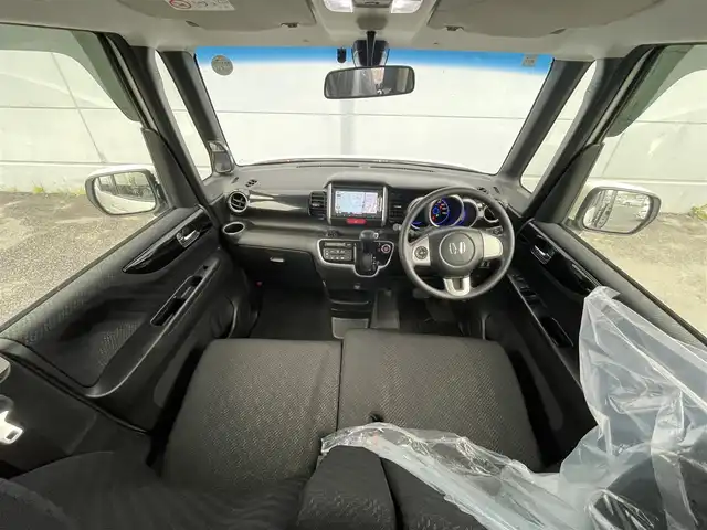 ホンダ Ｎ ＢＯＸ カスタム SSパッケージ 千葉県 2015(平27)年 1.9万km プレミアムホワイトパール あんしんパッケージ/・衝突軽減ブレーキ/誤発進抑制/純正メモリナビ(VXM-155VSi)/・ワンセグ/BT/DVD/CD/USB/バックカメラ/ステアリングスイッチ/ETC/両側パワースライドドア/HIDヘッドライト/オートライト/フォグライト/スマートキー/プッシュスタート/純正フロアマット/純正14インチAW