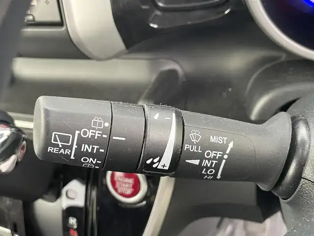 ホンダ Ｎ ＢＯＸ カスタム SSパッケージ 千葉県 2015(平27)年 1.9万km プレミアムホワイトパール あんしんパッケージ/・衝突軽減ブレーキ/誤発進抑制/純正メモリナビ(VXM-155VSi)/・ワンセグ/BT/DVD/CD/USB/バックカメラ/ステアリングスイッチ/ETC/両側パワースライドドア/HIDヘッドライト/オートライト/フォグライト/スマートキー/プッシュスタート/純正フロアマット/純正14インチAW