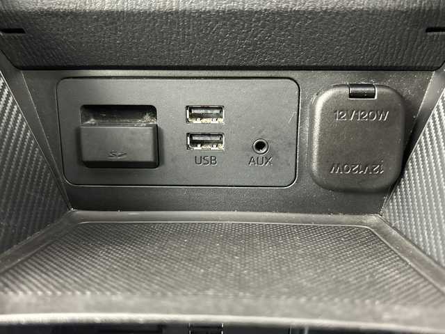 マツダ デミオ XD ツーリング 三重県 2015(平27)年 3.7万km スノーフレイクホワイトパールマイカ /禁煙車//マツダコネクトナビ//バックカメラ//ブラインドスポットモニター//ヘッドアップディスプレイ//クルーズコントロール//ETC//パドルシフト//前後ドライブレコーダー//レーディパーチャーアラート//革巻きステアリング//ステアリングスイッチ//オートライト