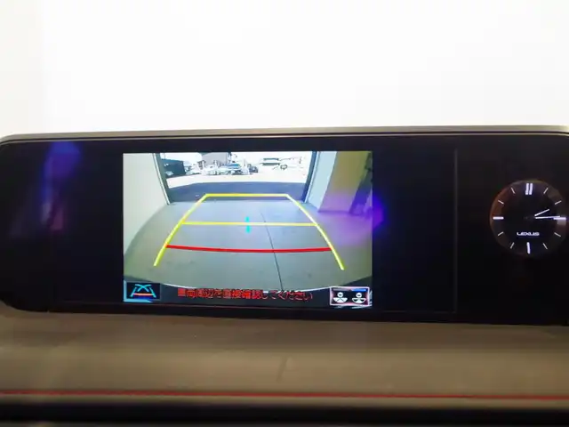 レクサス ＵＸ 200 Fスポーツ 岐阜県 2019(平31)年 4.7万km ホワイトノーヴァガラスフレーク TRDアンダーフルエアロ/TRDエアロフェンダー/TRDエアロダイナミクスミラーカバー/F SPORT専用スピンドルグリル/Lexus Safety System/プリクラッシュセーフティ/レーントレーシングアシスト/レーダークルーズコントロール/オートマチックハイビーム/LEDヘッドライト/LEDフォグライト、コーナーリングライト/ロードサインアシスト/先行車発進告知機能/アクティブサウンドコントロール/純正ナビゲーション/10.3インチワイドディスプレイ/地上デジタルTV/レクサスUXプレミアムサウンドシステム/Bluetooth/バックカメラ