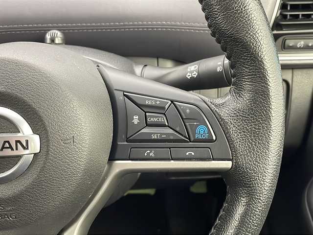 日産 セレナ ハイウェイスター V 新潟県 2020(令2)年 6.3万km アズライトブルー 　ワンオーナー/　純正10インチナビ/　フルセグテレビ/　全方位モニター/　フリップダウンモニター/　アイドリングストップ/　ウィンカーミラー/　クルーズコントロール/　ドアバイザー/　両側パワースライドドア/　ETC/　LEDヘッドライト