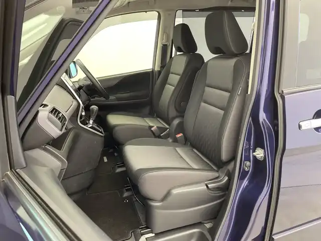 日産 セレナ ハイウェイスター V 新潟県 2020(令2)年 6.3万km アズライトブルー ワンオーナー/純正10インチメモリナビ/　フルセグTV/Bluetooth/CD/DVD/プロパイロット/セーフテパックA/・SRSカーテンエアバッグシステム&サイドエアバッグシステム/・踏み間違い衝突防止アシスト/・インテリジェント パーキングアシスト(駐車支援システム)/・標識検知機能/(進入禁止標識、最高速度標識、一時停止標識)/・インテリジェントアラウンドビューモニター/・インテリジェントDA(ふらつき警報）/・フロント&バックソナー/・ヒーター付ドアミラー/・ステアリングスイッチ/衝突被害軽減ブレーキ/レーンキープアシスト/レーダークルーズコントロール/ブラインドスポットモニター/フリップダウンモニター/両側パワースライドドア/純正ドライブレコーダー/インテリジェントルームミラー/ビルトインETC