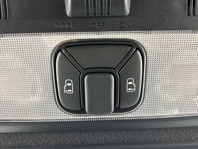 トヨタ エスティマ アエラス プレミアム 三重県 2016(平28)年 1.9万km ホワイトパールクリスタルシャイン /禁煙車//純正ナビ/（ＣＤ．ＤＶＤ．ＳＤ．ＢＴ．フルセグTV）//バックカメラ//12インチフリップダウンモニター//Toyota Safety Sense C//両側パワースライドドア//クルーズコントロール//ドライブレコーダー//ビルトインＥＴＣ２．０//オートハイビーム//ハーフレザーシート//スマートキー