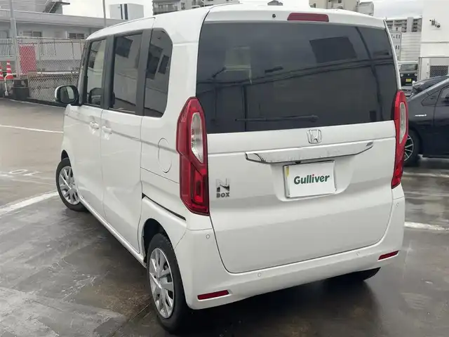 ホンダ Ｎ ＢＯＸ L 広島県 2023(令5)年 4.1万km プラチナホワイトパール ○走行距離：40154km（入庫時）/純正ディスプレイオーディオ（WX-211C）/・Bluetooth/・AM/FM/・ワンセグTV/・CD/Honda SENSING/・衝突軽減ブレーキ（CMBS）/・誤発進抑制機能/・歩行者事故低減ステアリング/・路外逸脱抑制機能/・渋滞追従機能付アダプティブクルーズコントロール（ACC）/・車線維持支援システム（LKAS）/・先行車発進お知らせ機能/・標識認識機能/・後方誤発進抑制機能/・オートハイビーム/バックカメラ/ETC