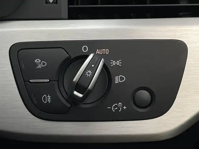 アウディ Ａ５ SB 40TFSIスポーツ 三重県 2020(令2)年 3.9万km グレイシアホワイトメタリック ACC/マトリクスLED/バーチャルコックピット/アシスタンスパッケージ/フロント&リアシートヒーター/サラウンドビューカメラ/純正ナビ/バックカメラ/フルセグTV/サイドアシスト/純正18インチアルミ